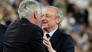 Florentino con Ancelotti tras ganar la Decimocuarta. (AFP)