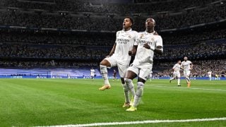 Vinicius y Rodrygo celebran el gol. (AFP)