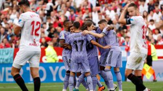 Los jugadores del Real Madrid celebran un gol. (EFE)