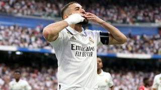 Benzema celebra su último gol como jugador del Real Madrid. (Getty)