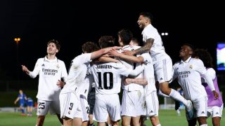 Los jugadores del Real Madrid Castilla celebran una victoria. (Realmadrid.com)
