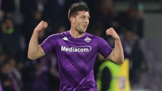 Luka Jovic celebra un gol con la Fiorentina. (Getty)