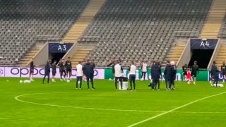 Los jugadores del Real Madrid durante el entrenamiento.