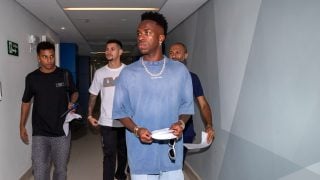 Vinicius en la concentración de Brasil. (EFE)