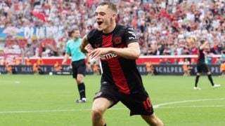 Florian Wirtz celebra un gol con el Leverkusen. (Getty)
