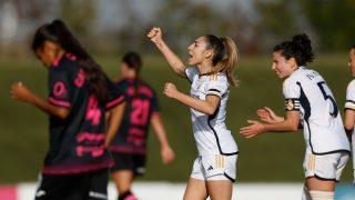 Olga Carmona celebra su gol ante el Sporting de Huelva. (EFE)