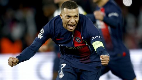 Kylian Mbappé celebra un gol con el PSG en Champions. (EFE)