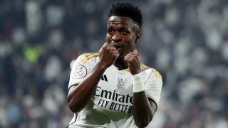 Vinicius celebra uno de sus goles en el Real Madrid-Barcelona de la Supercopa. (Getty)