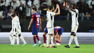 Los jugadores del Real Madrid celebran la victoria en la Supercopa. (Getty)