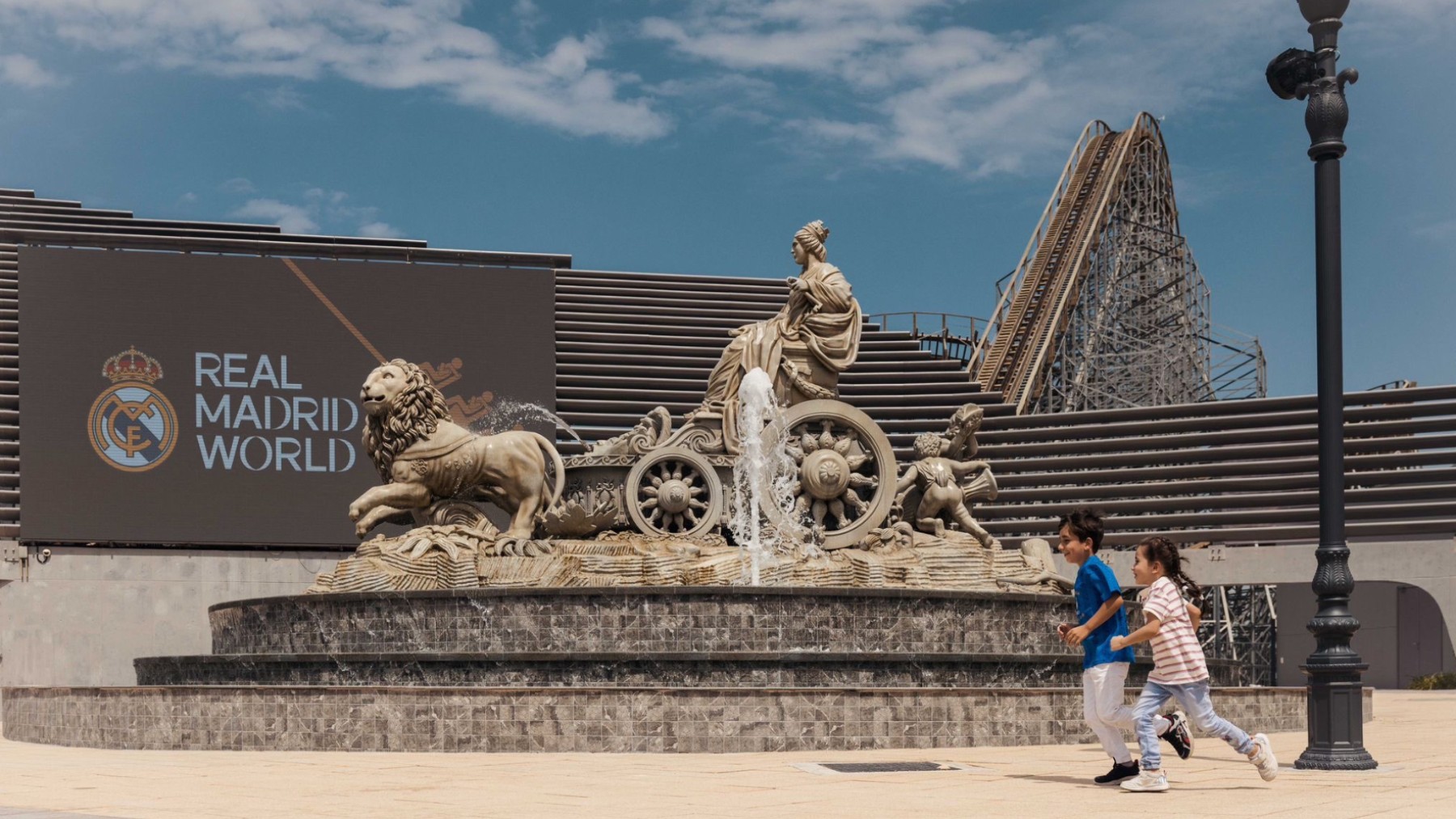 La Cibeles virtual y 'Hala Madrid Coaster': así es el parque de ...