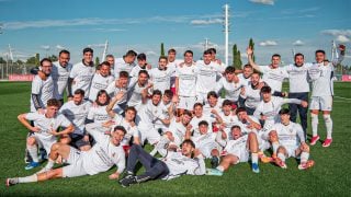 Los jugadores del Real Madrid C celebran el ascenso (Realmadrid.com)