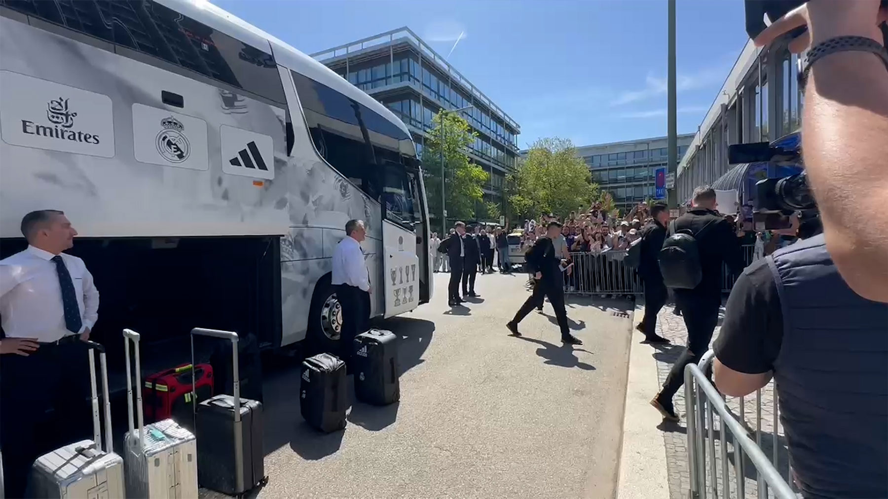 Así fue la llegada del Real Madrid a Múnich: toda la plantilla, Jeremy ...