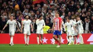 Llorente aparece en la celebración de un gol del Real Madrid en un derbi. (Getty)