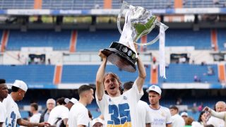 Luka Modric celebra el título de Liga en 2022. (Getty)