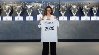 El Real Madrid renueva a Teresa hasta 2026.