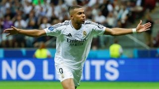 Mbappé celebra su primer gol con el Real Madrid. (EFE)