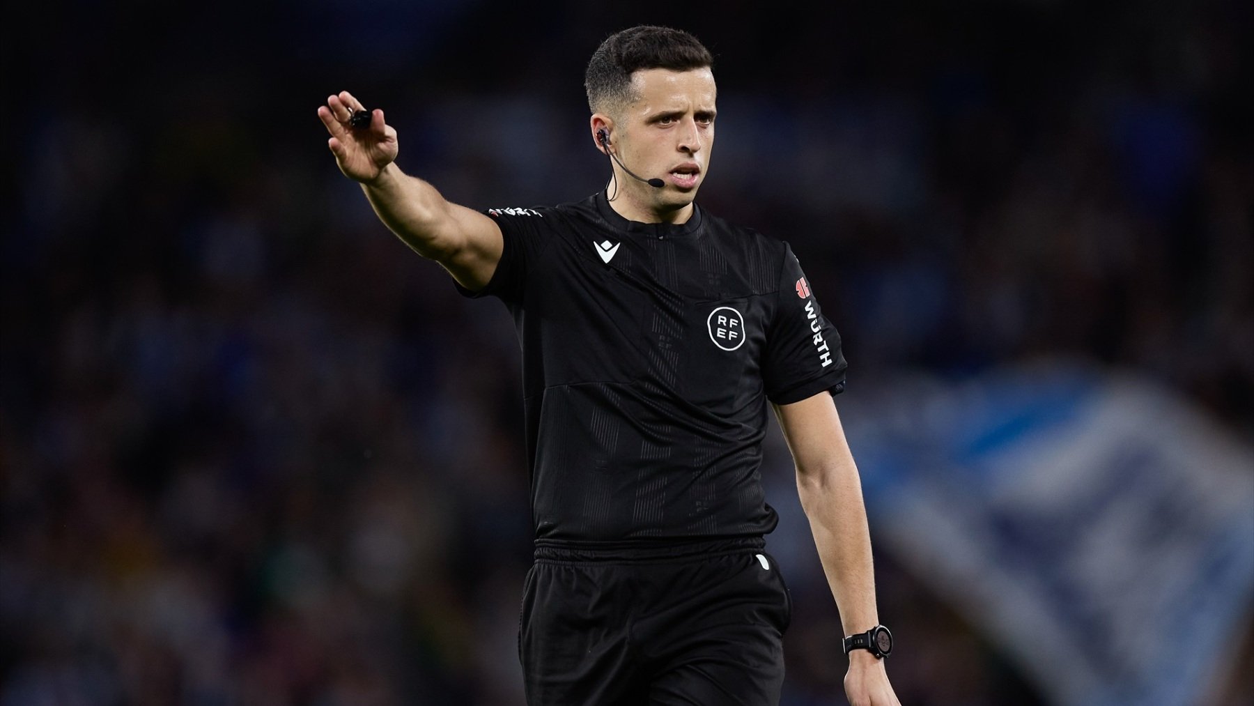 García Verdura, el árbitro que el Barça escogió para el Gamper, arbitrará por primera vez al Madrid este año