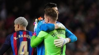 Courtois y Ter Stegen, en un Clásico. (Getty)