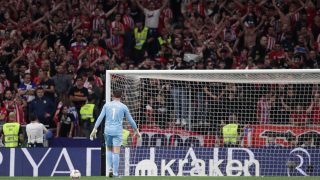 Thibaut Courtois delante del Frente Atlético. (Getty)