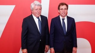 Martínez-Almeida junto a Enrique Cerezo. (EP)