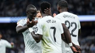 Mendy, Vinicius y Rüdiger celebran el gol del brasileño en el Bernabéu. (Europa Press)