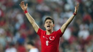 Arda Güler, durante el partido con Turquía. (Getty)