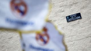 Una imagen de las afueras del Bernabéu. (Getty)