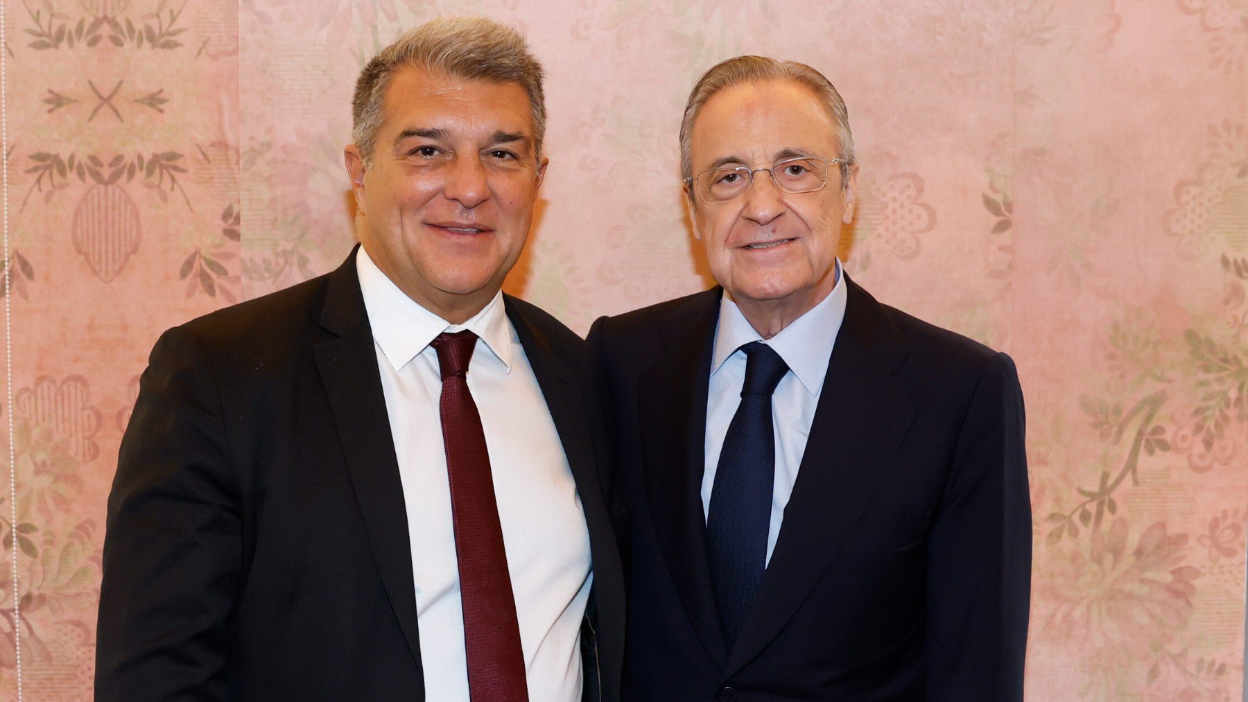 Encuentro tenso en el palco del Bernabéu: Florentino y Laporta se verán las caras antes del Clásico