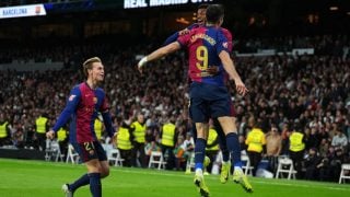 Lewandowski celebra uno de sus dos goles ante el Real Madrid