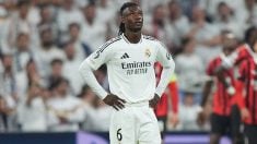 Camavinga con el Real Madrid tras el 1-3 del Milan. (GETTY)