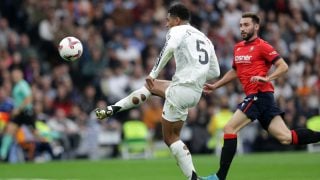 Jude Bellingham, justo antes de lograr el 2-0 en el Real Madrid – Osasuna. (Getty)