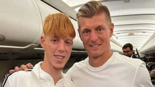 Cucalón junto a Kroos el día de su lesión.