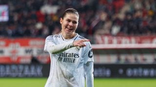 Signe Bruun celebra un gol al Twente. (Real Madrid)