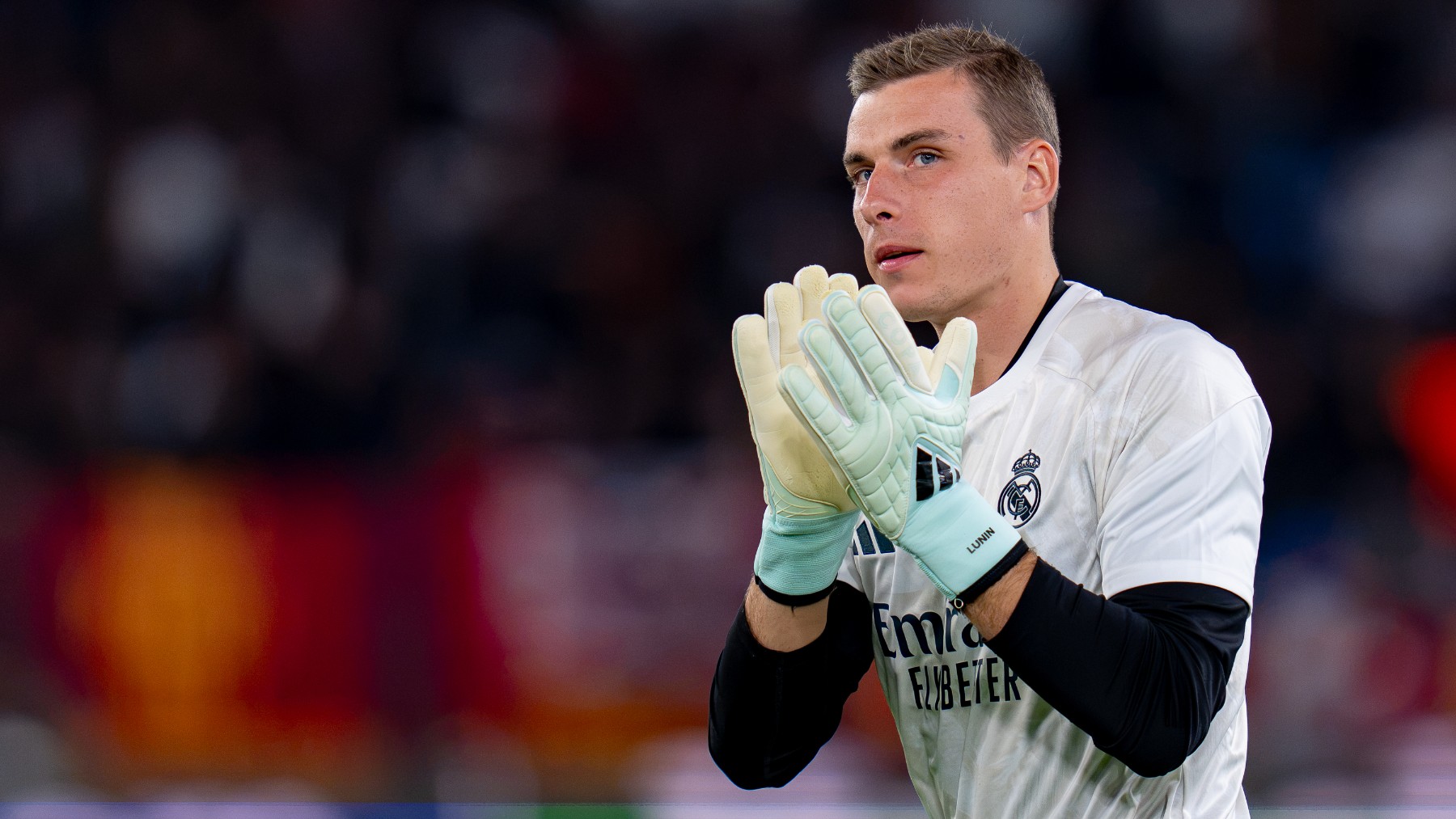 Todos los secretos de Andriy Lunin: la boda con su mujer, su hijo y su sueldo en el Real Madrid