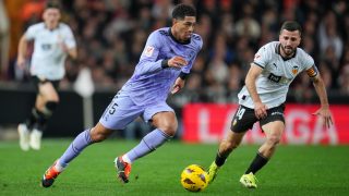 Jude Bellingham y Gayá en el Valencia-Real Madrid. (Getty)