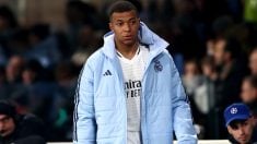 Mbappé, tras lesionarse contra la Atalanta. (Getty)