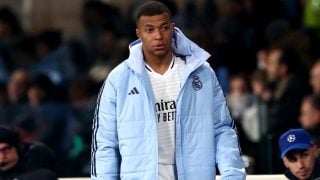 Mbappé, tras lesionarse contra la Atalanta. (Getty)