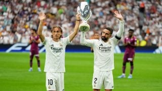 Modric y Carvajal con la Supercopa de Europa. (GETTY)