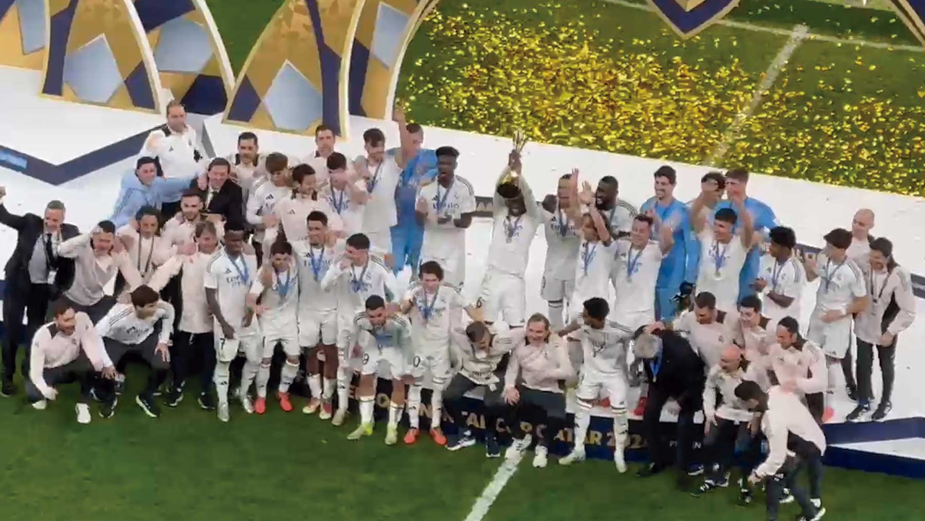Así levantó el Real Madrid la Copa Intercontinental al cielo de Qatar