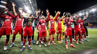 Los jugadores del Brest celebran una victoria en Champions. (Getty)