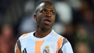 Vinicius Junior en el calentamiento de Mestalla. (Getty)