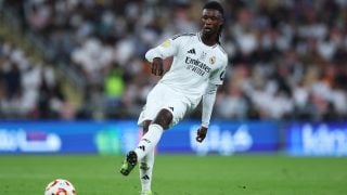 Eduardo Camavinga durante un partido con el Real Madrid en la Supercopa de España. (Getty)