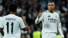 Rodrygo y Mbappé celebran uno de los goles en el Real Madrid-Red Bull Salzburgo. (EFE)