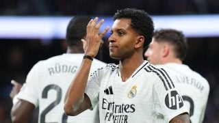 Rodrygo celebra uno de sus goles anotados ante el Salzburgo. (Getty)