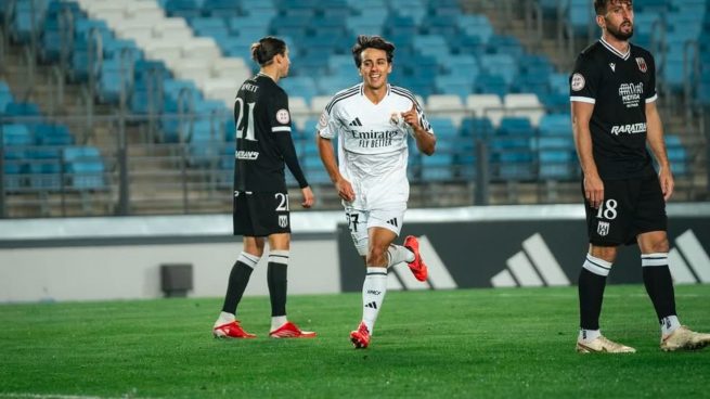 Pol Fortuny celebrando un gol con el Castilla. (@polfortuny_)