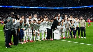 Marcelo junto a la plantilla del Real Madrid. (Getty)