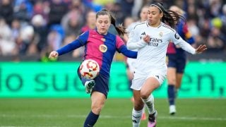 Claudia Pina y Antonia Silva, en un Barcelona-Real Madrid. (EP)