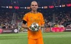 Pepe volvió a vestir los colores del Real Madrid en un torneo de veteranos. (@VeteranosRM)