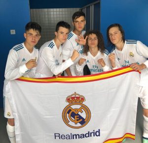 Álvaro Carreras con Raúl Asencio en el Real Madrid. (@alvarocarreras3)