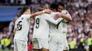 Los jugadores del Real Madrid celebran un gol. (EFE)